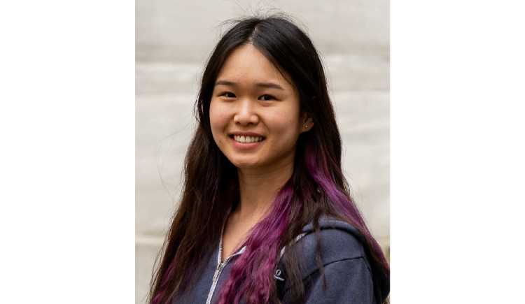 Headshot of Della Syau
